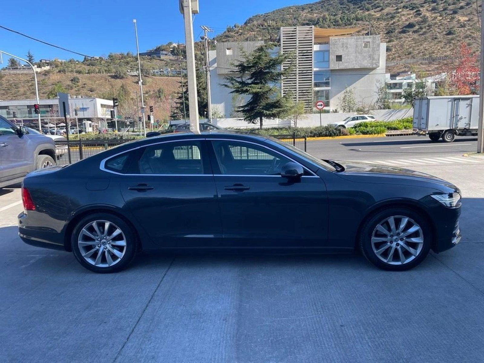 VOLVO S90 S90 T6 MOMENTUM 2.0 2017 - Foto 5 de 20