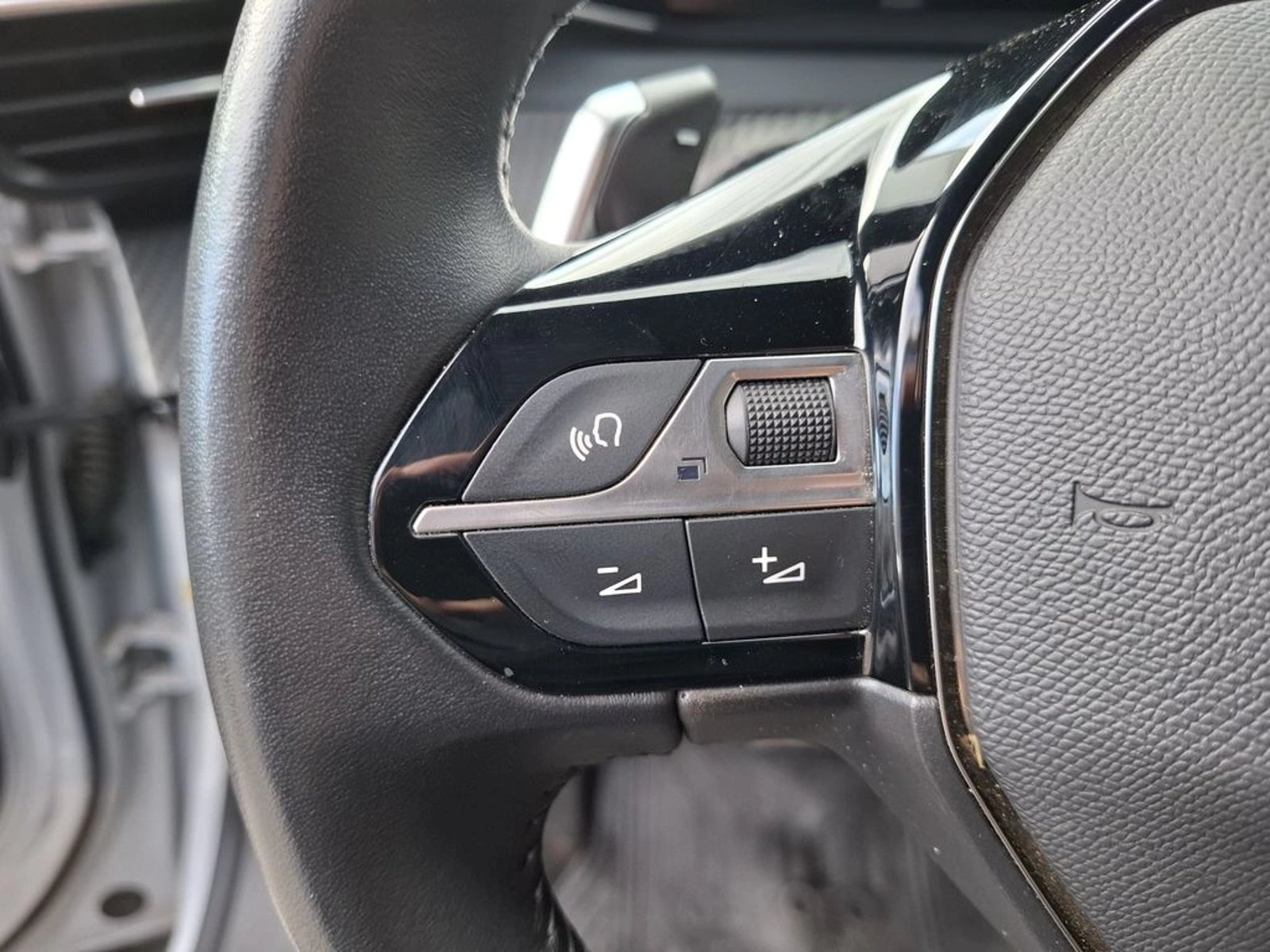 PEUGEOT 2008 1.2 ACTIVE PACK PURETECH 130 MT 2024 - Imagen 16 de 20