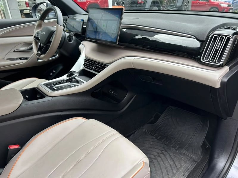 BYD SONG PRO GS DM-i 1.5 AUT 2025 - Imagen 9 de 15