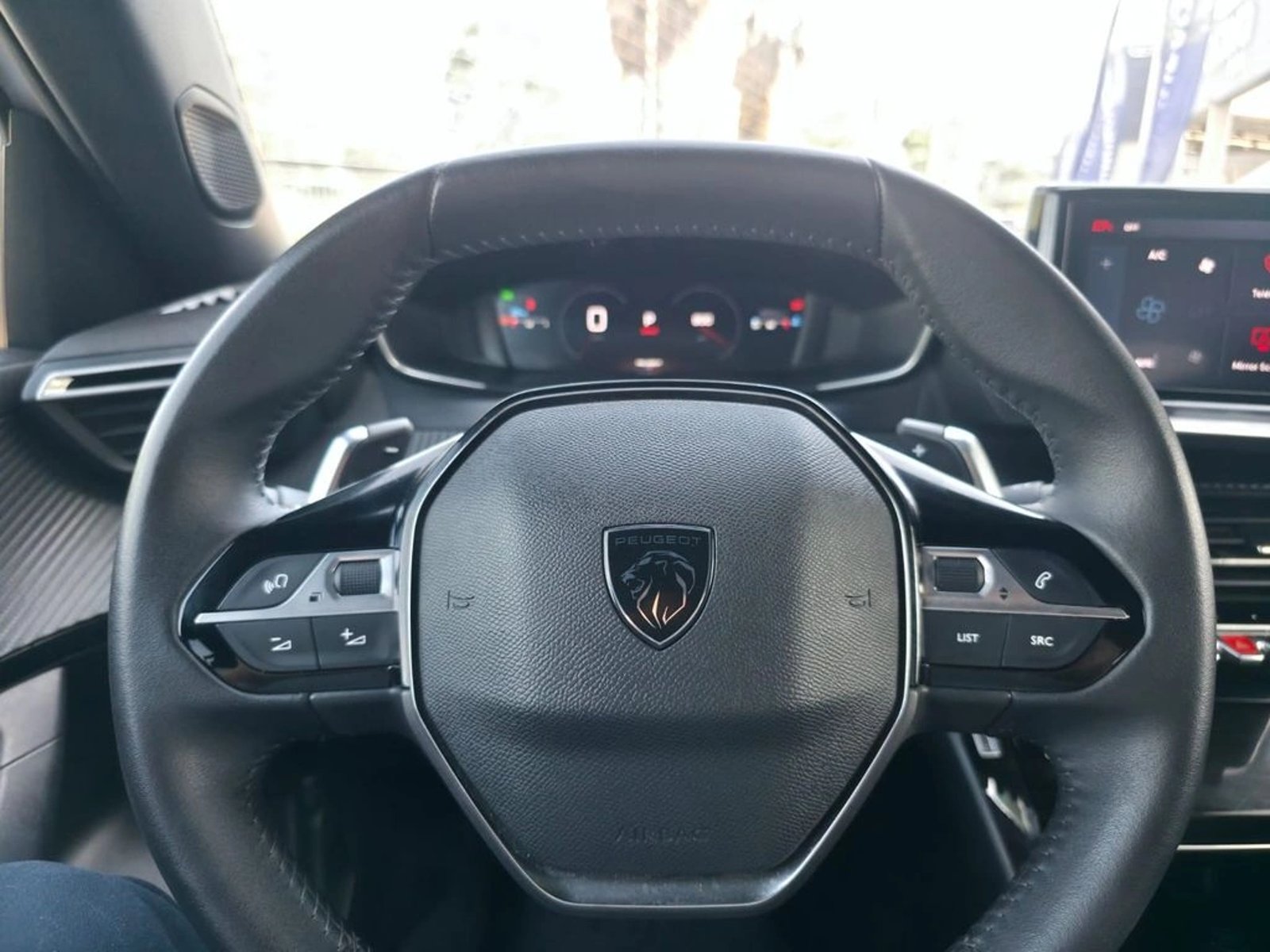 PEUGEOT 2008 2024 - Imagen 16 de 20