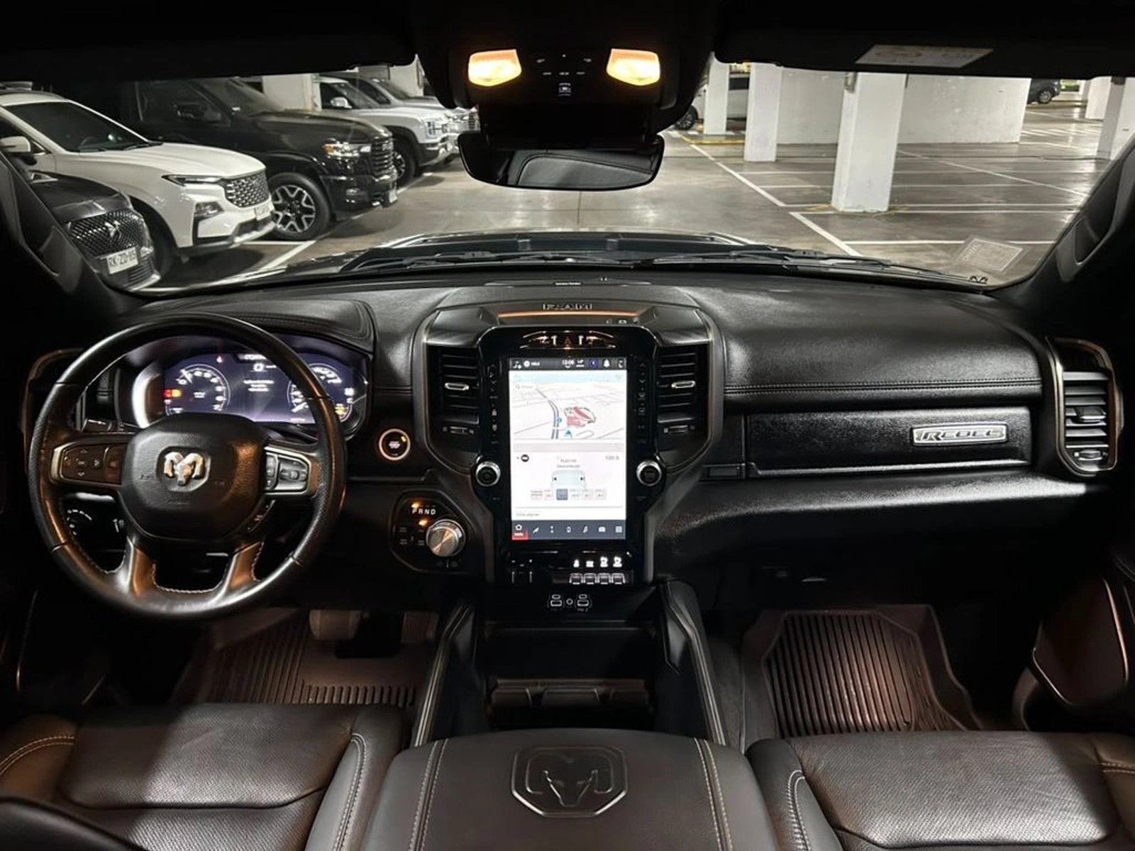 RAM 1500 5.7 REBEL 4X4 AT 4P 2023 - Imagen 10 de 17