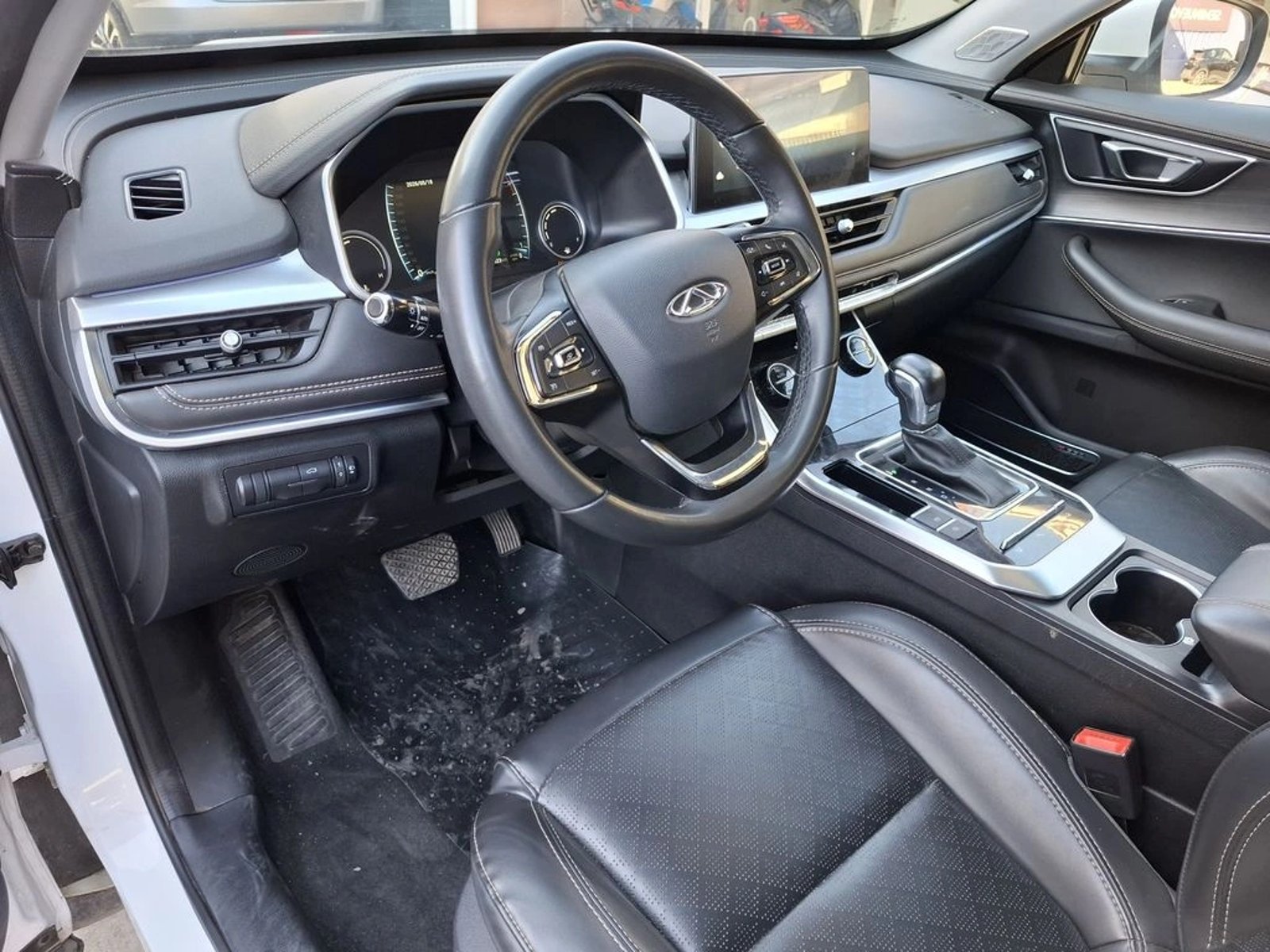 CHERY TIGGO 8 2022 - Imagen 14 de 20