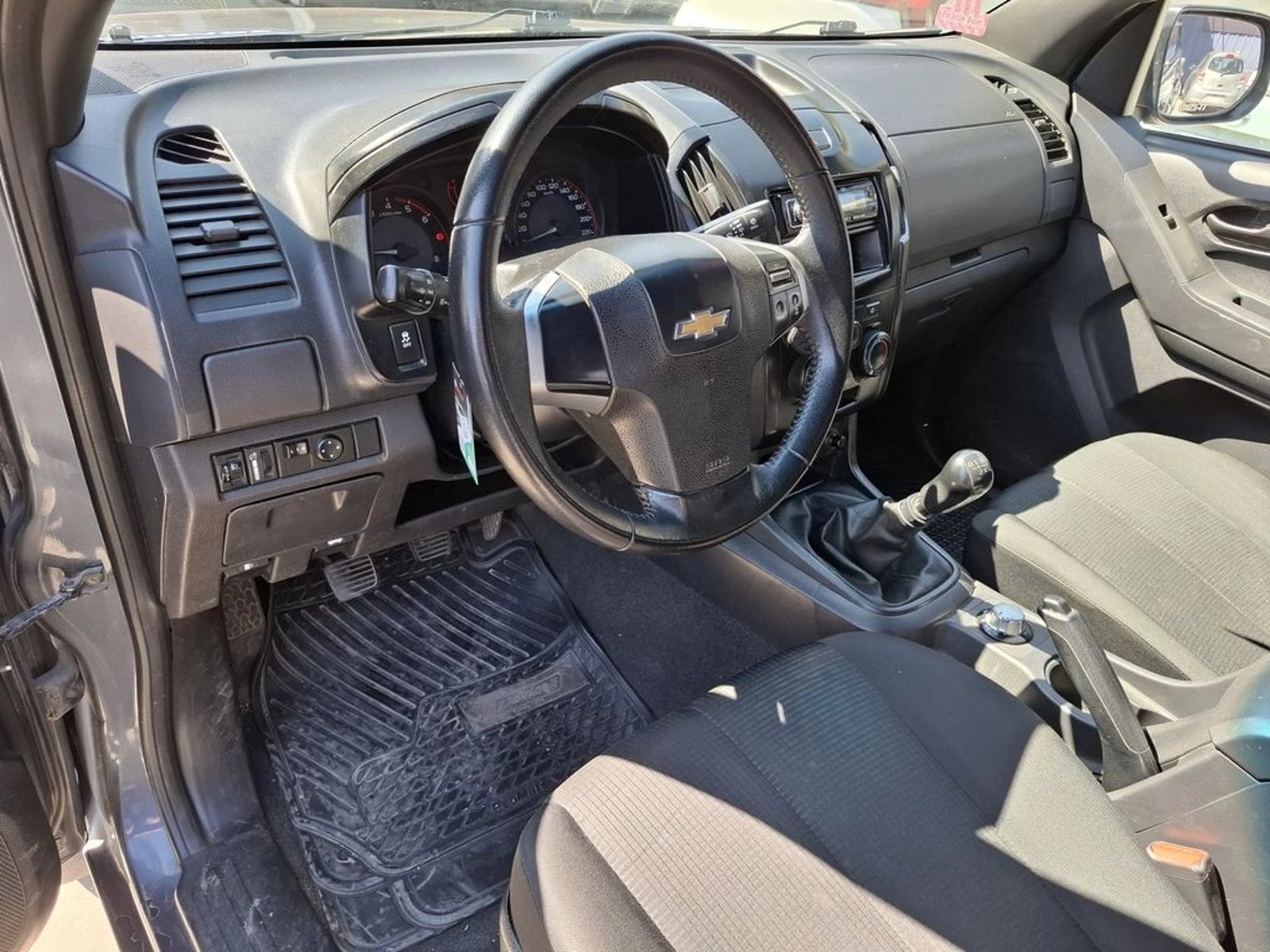 Chevrolet D-MAX 2.5 TD 4X4 2019 - Imagen 12 de 20