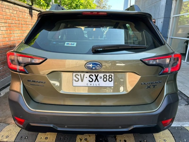 Subaru OUTBACK 2.4T Field Edition AWD CVT 2023 - Imagen 5 de 16