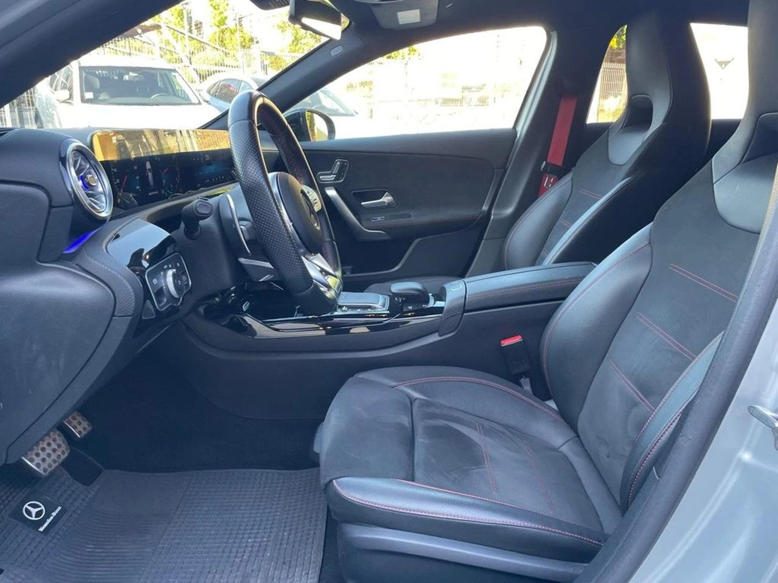 MERCEDES-BENZ A 2.0 AMG 4MATIC 4X4 HB AT 5P 2023 - Imagen 11 de 20
