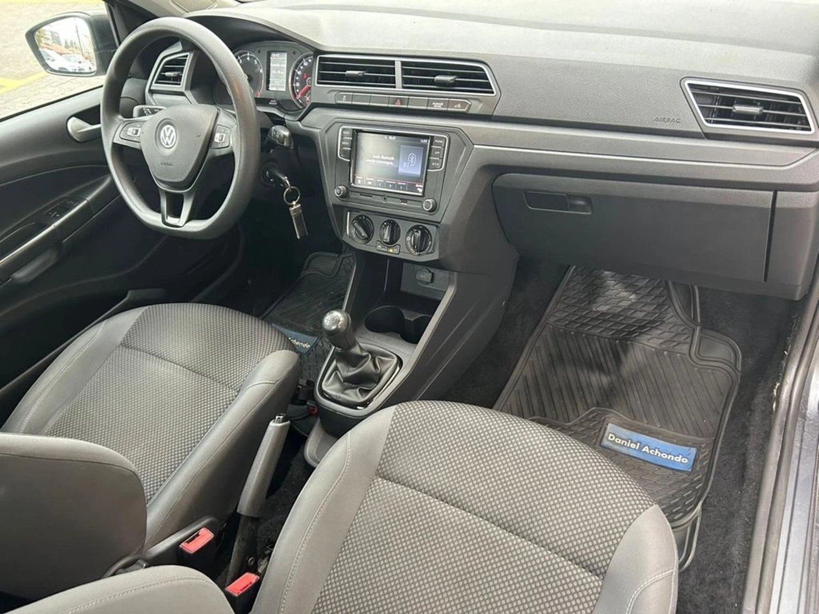 VOLKSWAGEN SAVEIRO 2023 - Imagen 8 de 15
