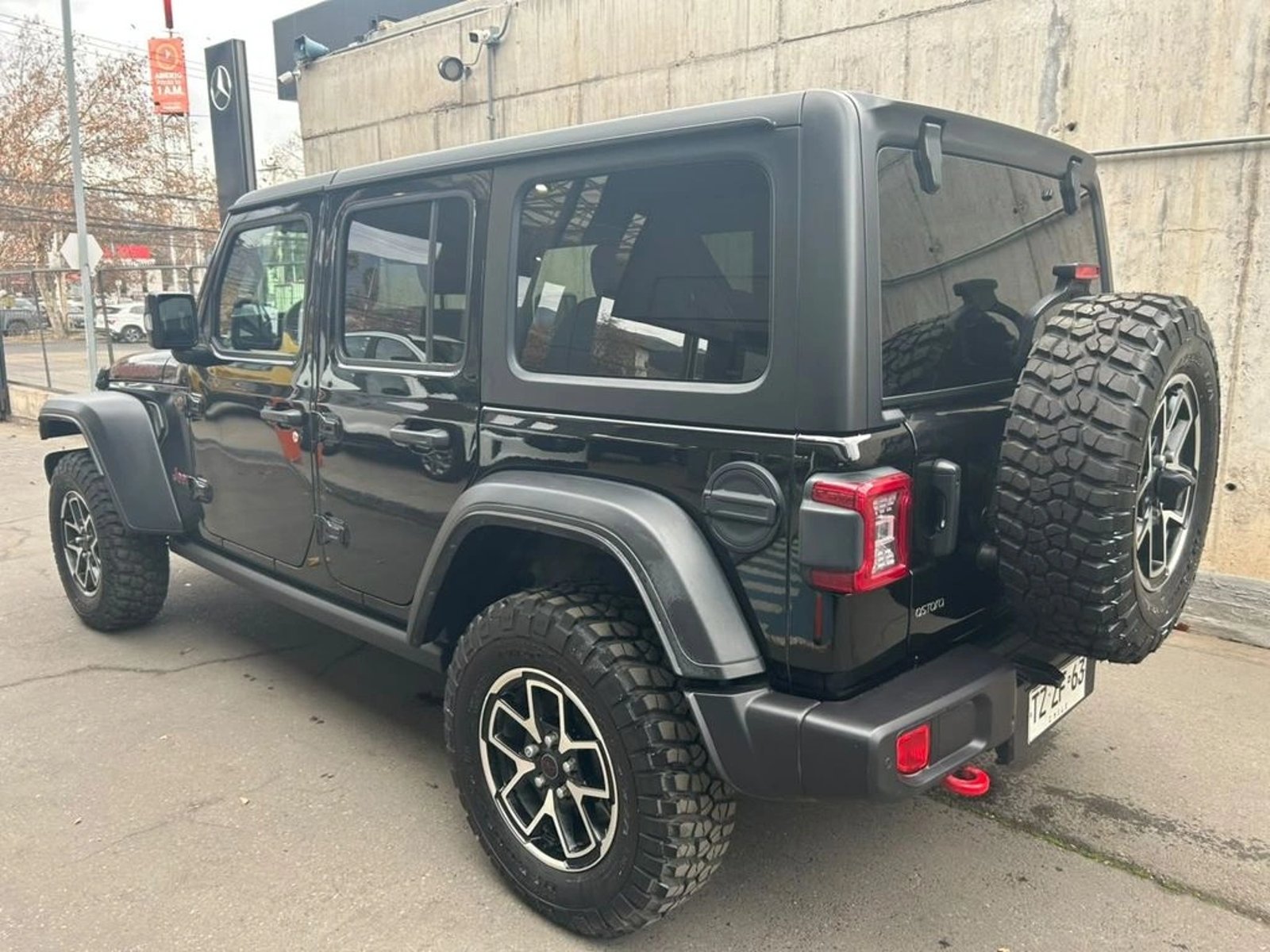 Jeep WRANGLER 2.0 T SAHARA AT 4X4 2025 - Imagen 7 de 14