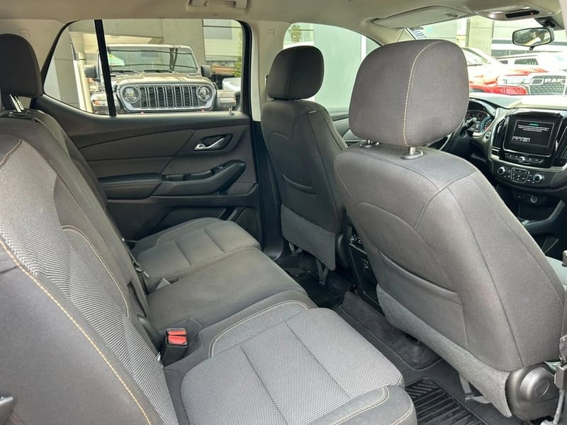 Chevrolet TRAVERSE 3.6L LT FWD AT 5P 2019 - Imagen 12 de 17