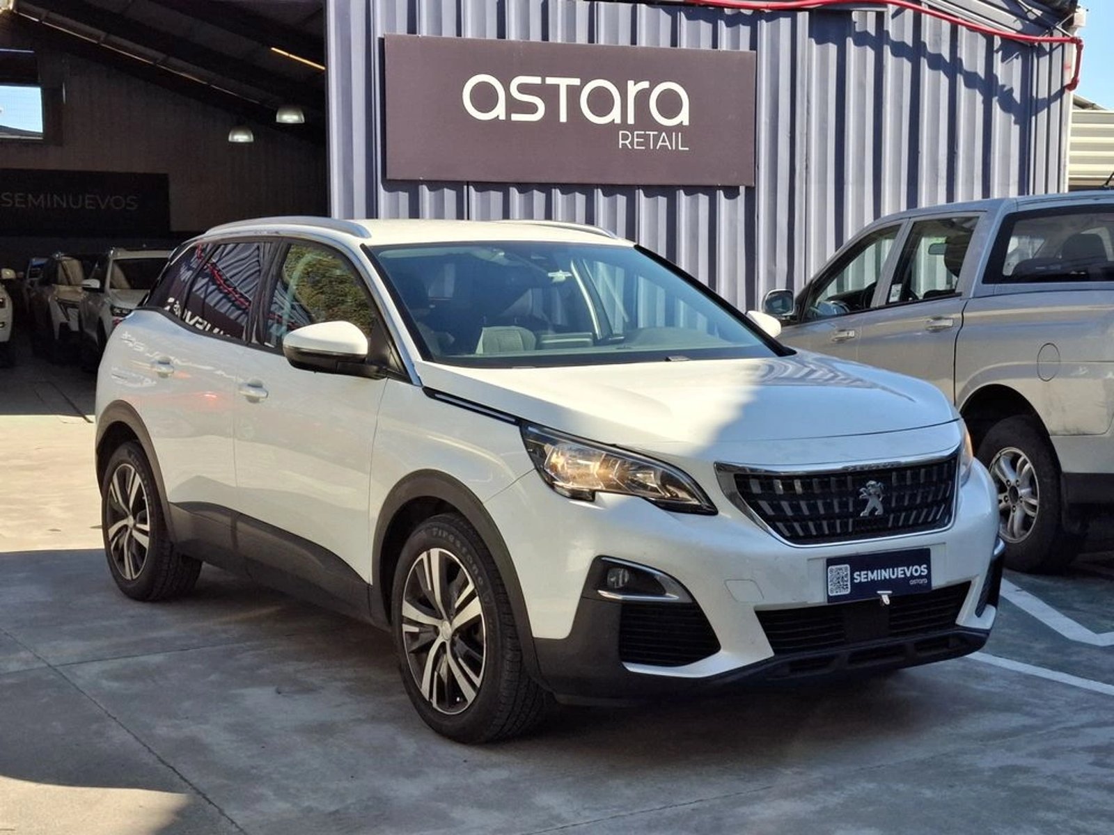 Peugeot 3008 ACTIVE BLUEHDI 1.5 2019 - Foto 4 de 20