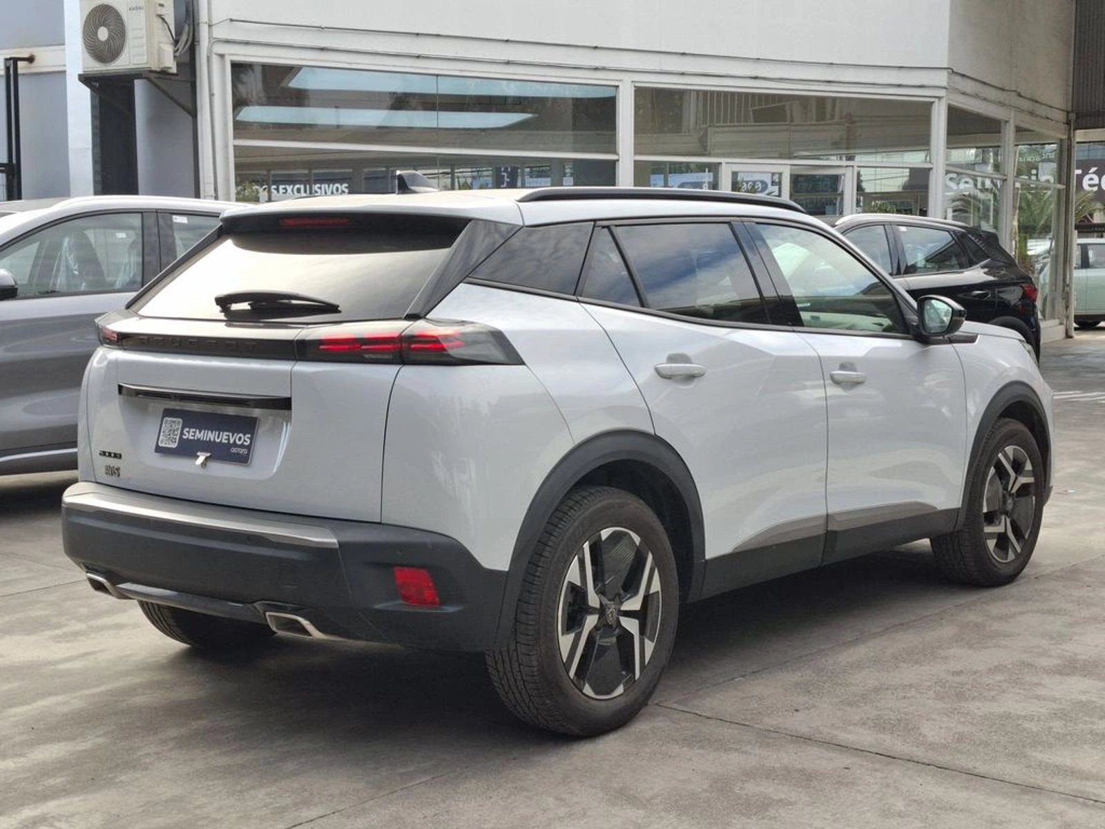 PEUGEOT 2008 1.2 ALLURE PACK PURETECH 130 4X2 AT 5P 2024 - Imagen 7 de 20