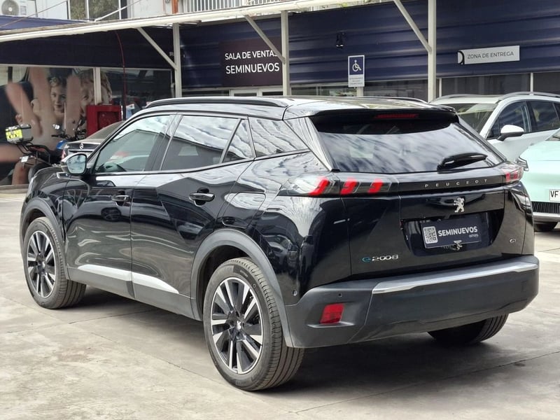 Peugeot E-2008 ELECTRIC AUT GT 2023 - Imagen 8 de 20