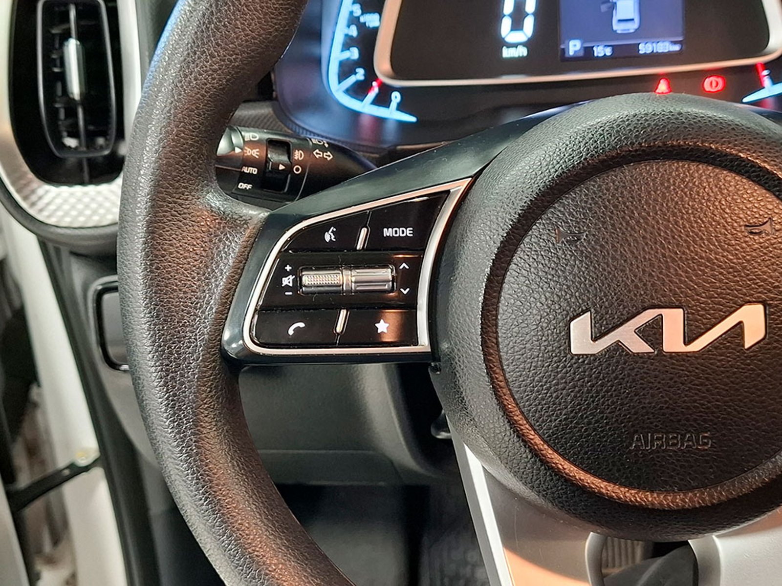 KIA SONET 2024 - Imagen 12 de 20