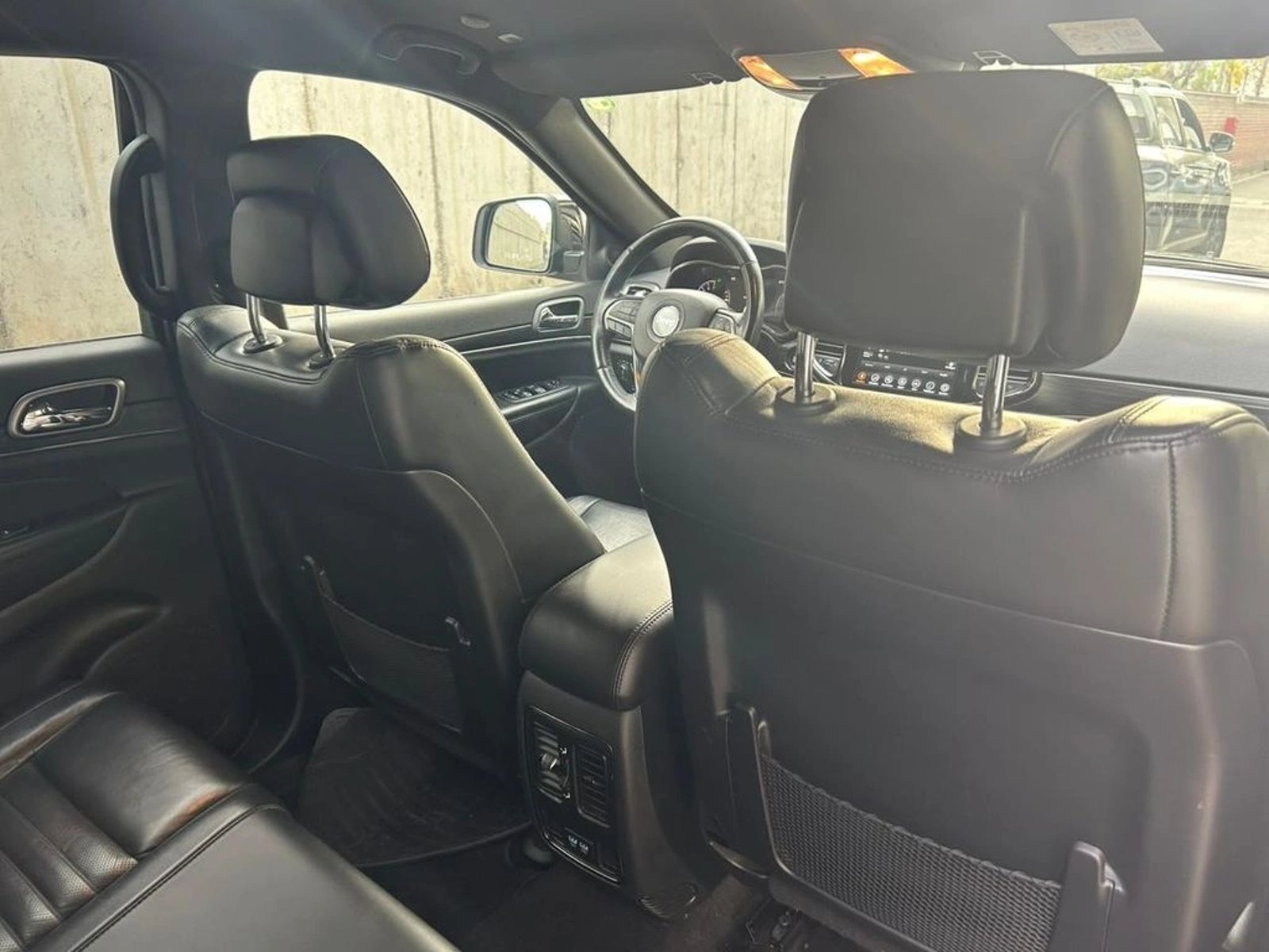 JEEP GRAND CHEROKEE 2022 - Imagen 13 de 16