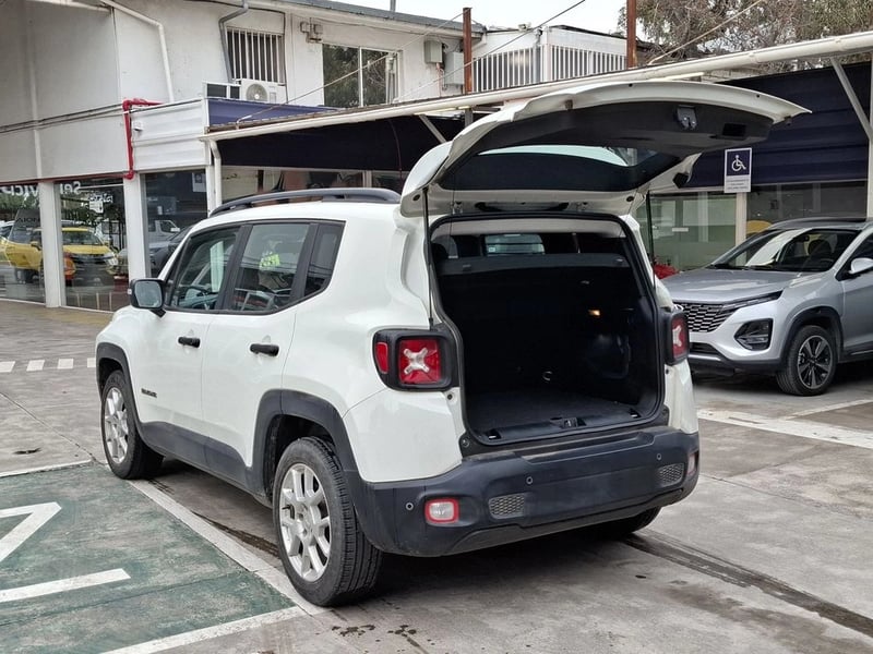 Jeep RENEGADE AT 1.8 2022 - Imagen 10 de 20