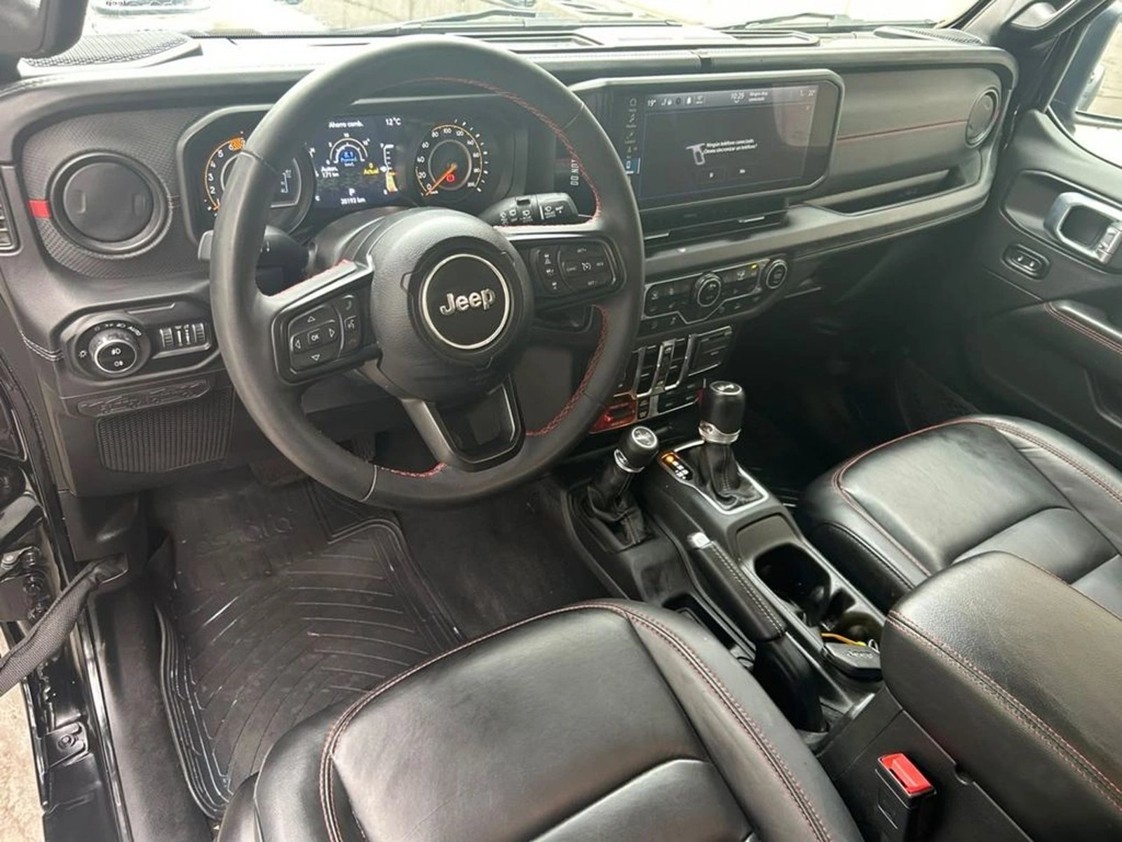 Jeep WRANGLER 2.0 T SAHARA AT 4X4 2025 - Imagen 8 de 14