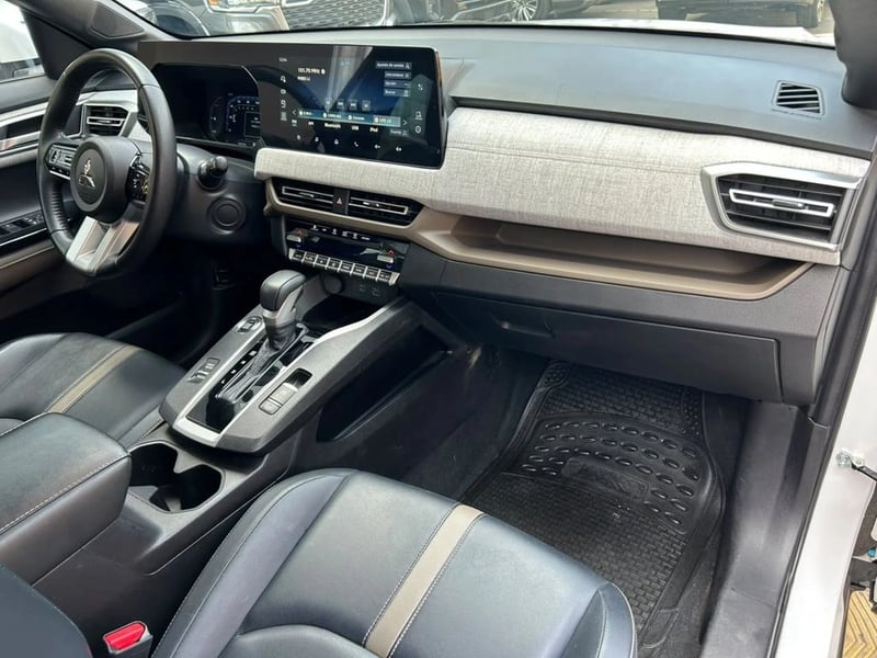 Mitsubishi OUTLANDER SPORT GLS 1.5 AUT 2025 - Imagen 8 de 16