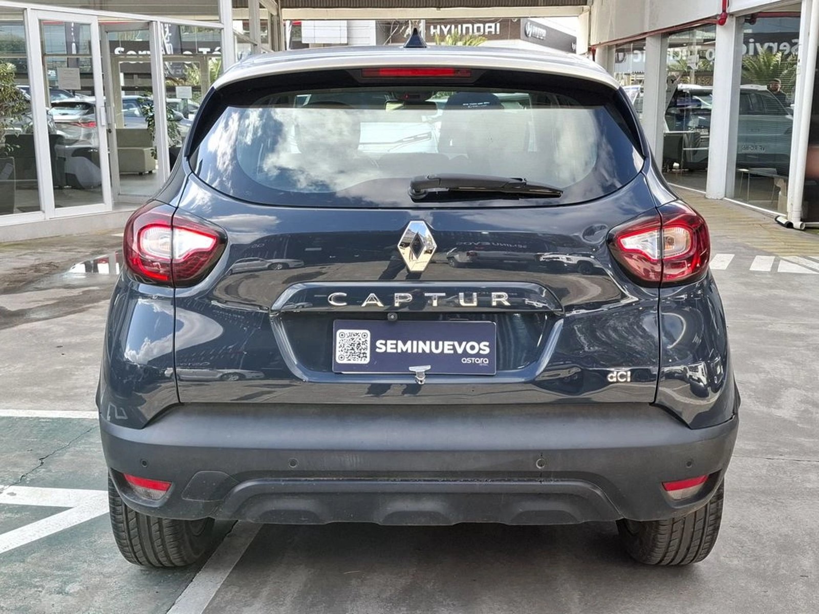 Renault CAPTUR 1.5 ZEN DIESEL F2 4X2 MT 5P 2018 - Imagen 8 de 20