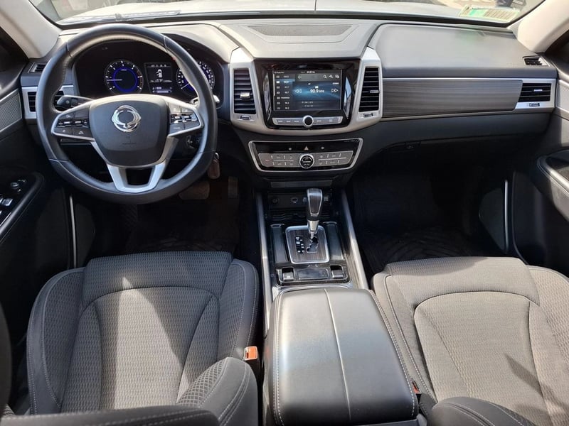 SsangYong REXTON AT 2.2 2018 - Imagen 14 de 20