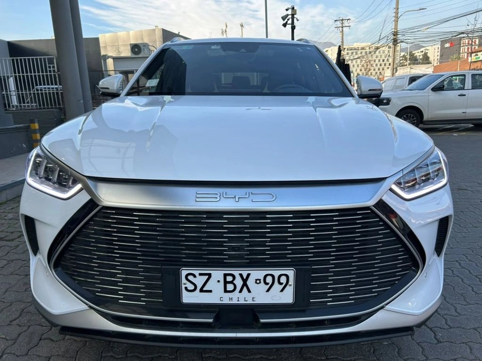 BYD SONG PLUS 1.5 GS HYBRID 4X2 AT 5P 2024 - Foto 3 de 17