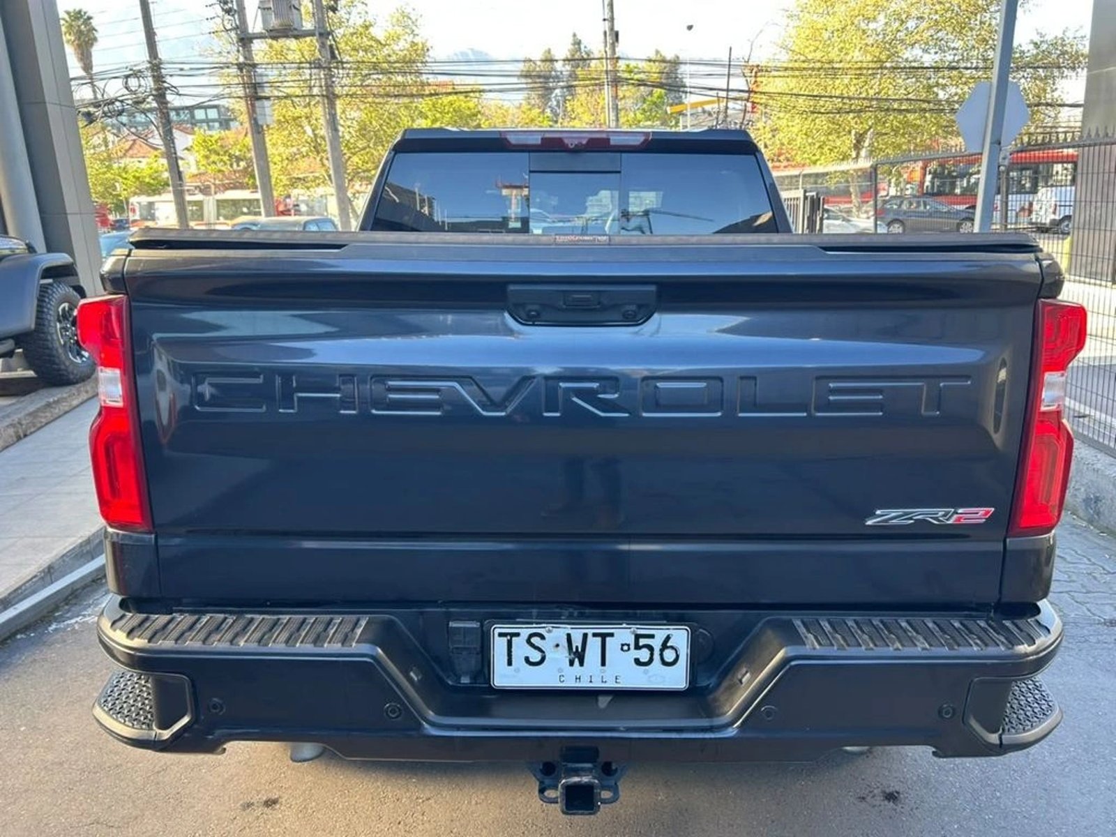 Chevrolet SILVERADO ZR2 6.2 4X4 AT 2025 - Foto 5 de 16