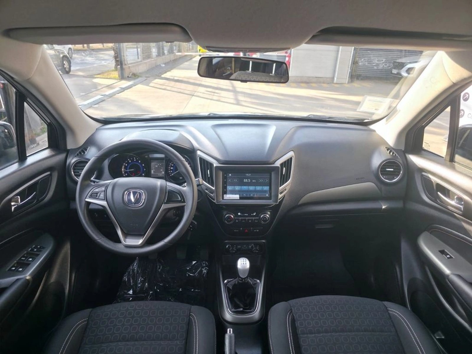 CHANGAN CS15 1.5 COMFORT MT 2025 - Imagen 12 de 20
