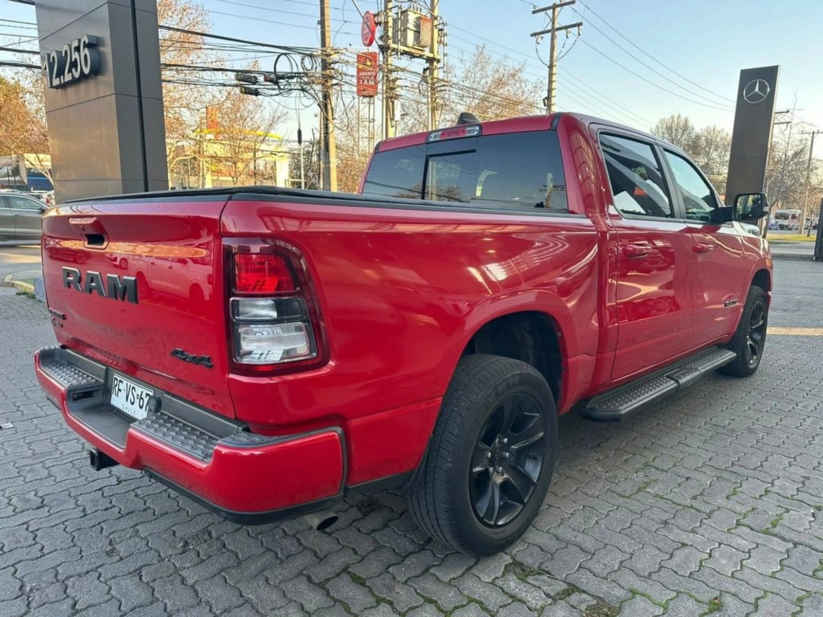 RAM 1500 BIG HORN CREW CAB 4X4 3.6 AUT 2022 - Imagen 7 de 17