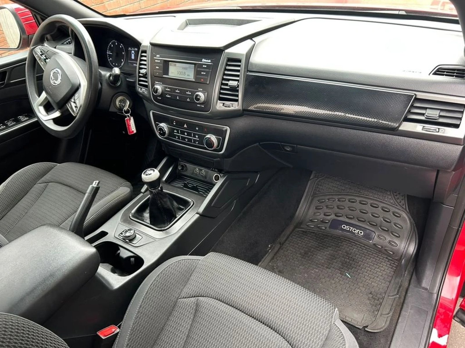 SsangYong GRAND MUSSO 2.2 GLX MT 4X4 DIESEL 2024 - Imagen 7 de 16