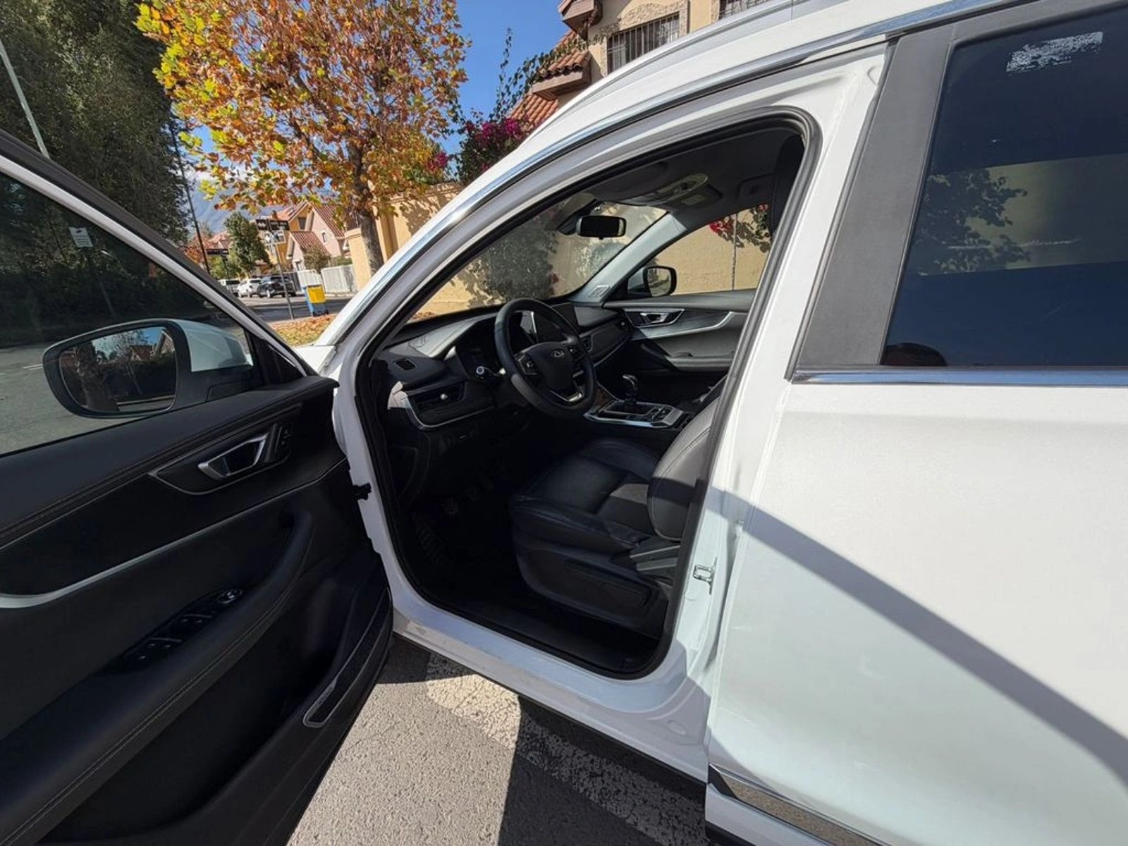 CHERY TIGGO 8 2023 - Imagen 10 de 17