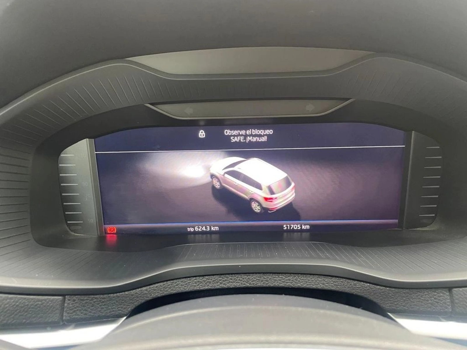 Skoda KAROQ 1.4 TSI AMBIENTE AT 2021 - Imagen 13 de 20