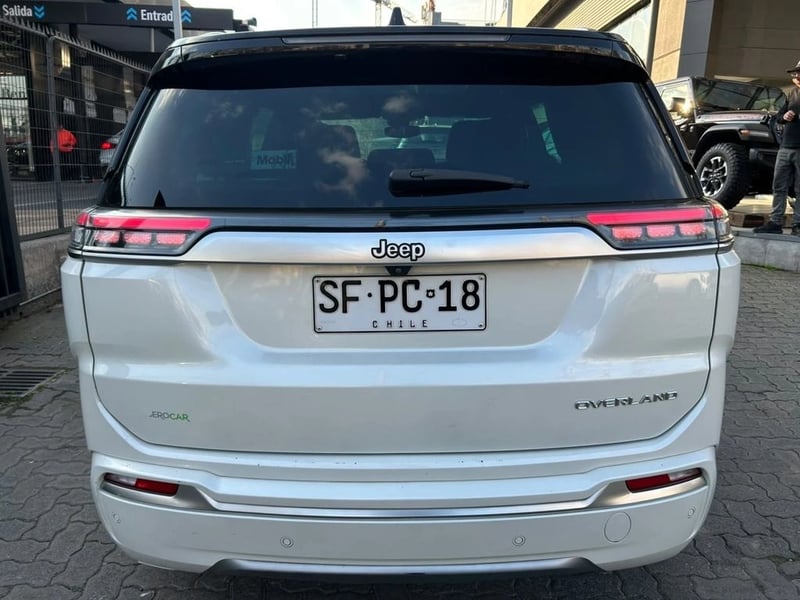 Jeep COMMANDER OVERLAND 1.3 AUT 2023 - Imagen 5 de 16