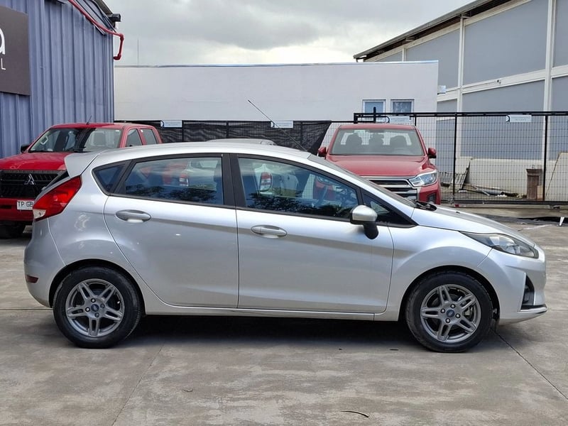 Ford FIESTA MT 1.6 2019 - Imagen 6 de 20