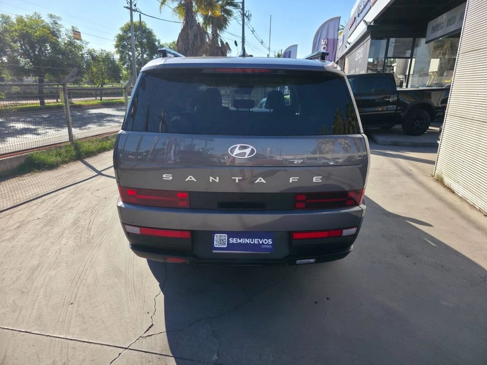 HYUNDAI SANTA FE 2024 - Imagen 7 de 20