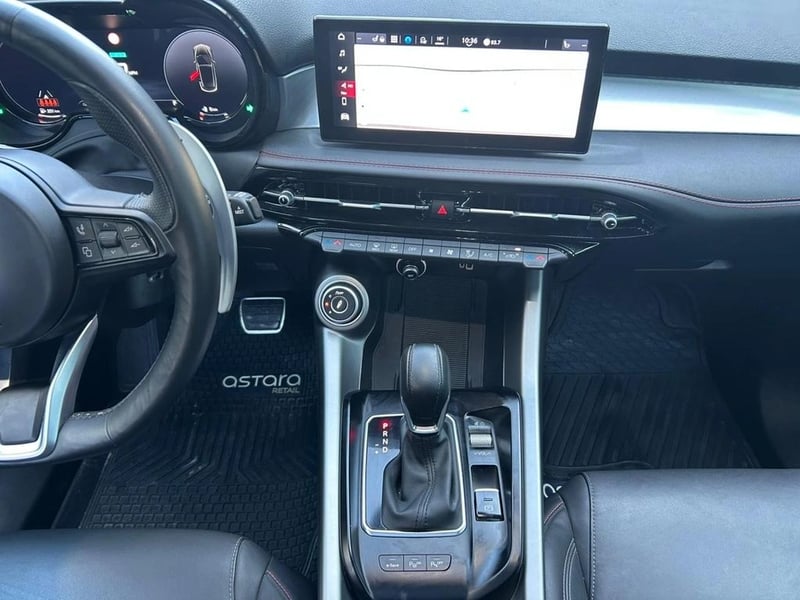 Alfa Romeo TONALE 1.3 TRIBUTO PHEV HYBRID 4X4 AT 5P 2025 - Imagen 11 de 16