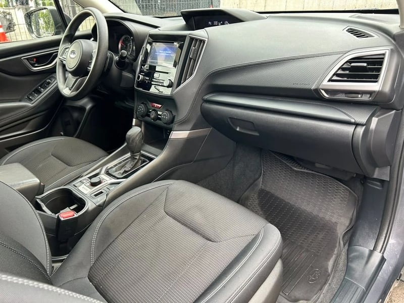 Subaru FORESTER 2.0 AWD CVT 2023 - Imagen 9 de 16