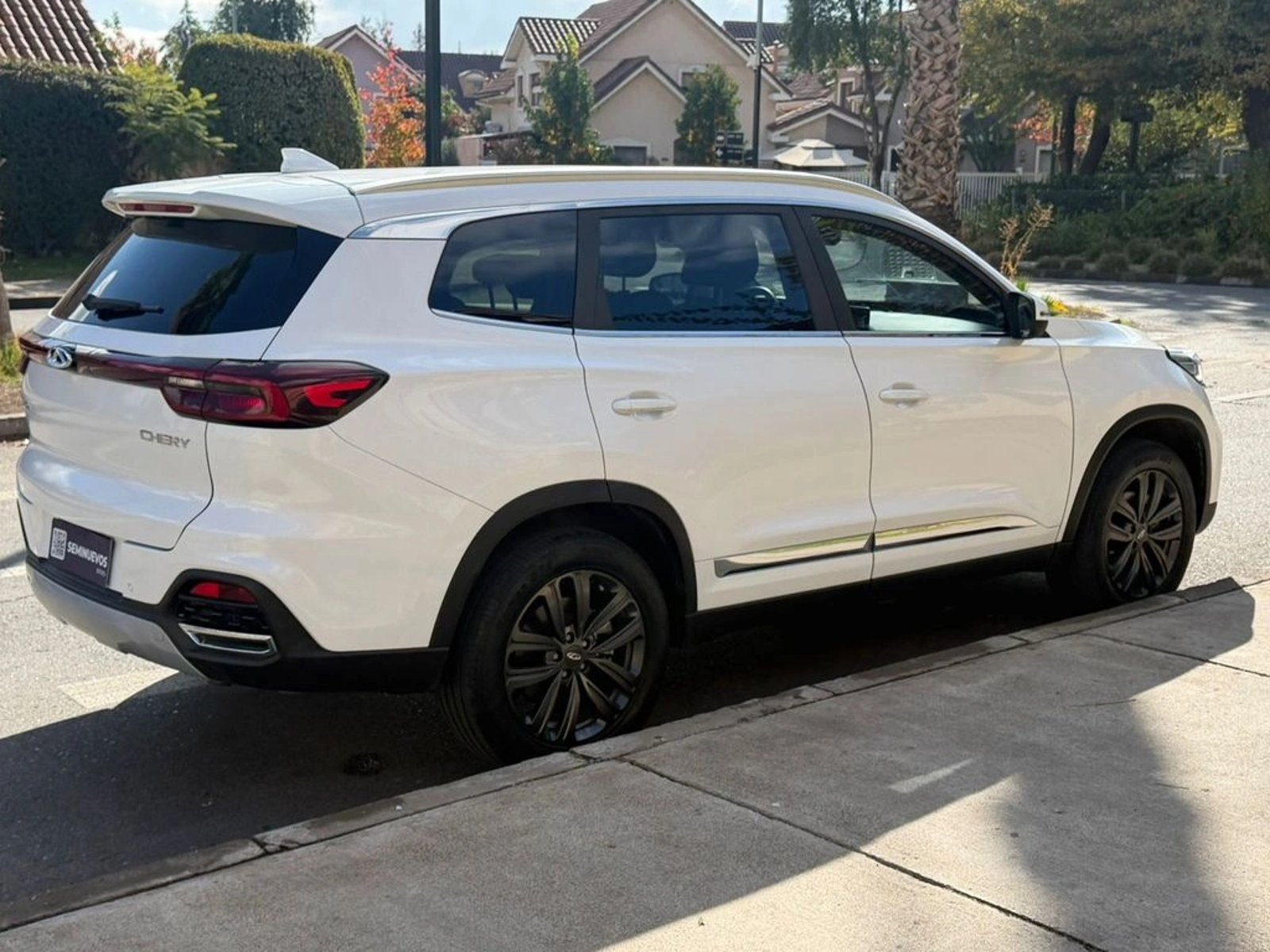 CHERY TIGGO 8 2023 - Imagen 6 de 17