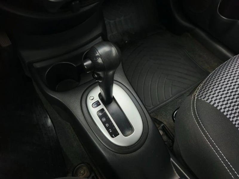 Nissan VERSA SENSE 1.6 AT 2021 - Imagen 19 de 20