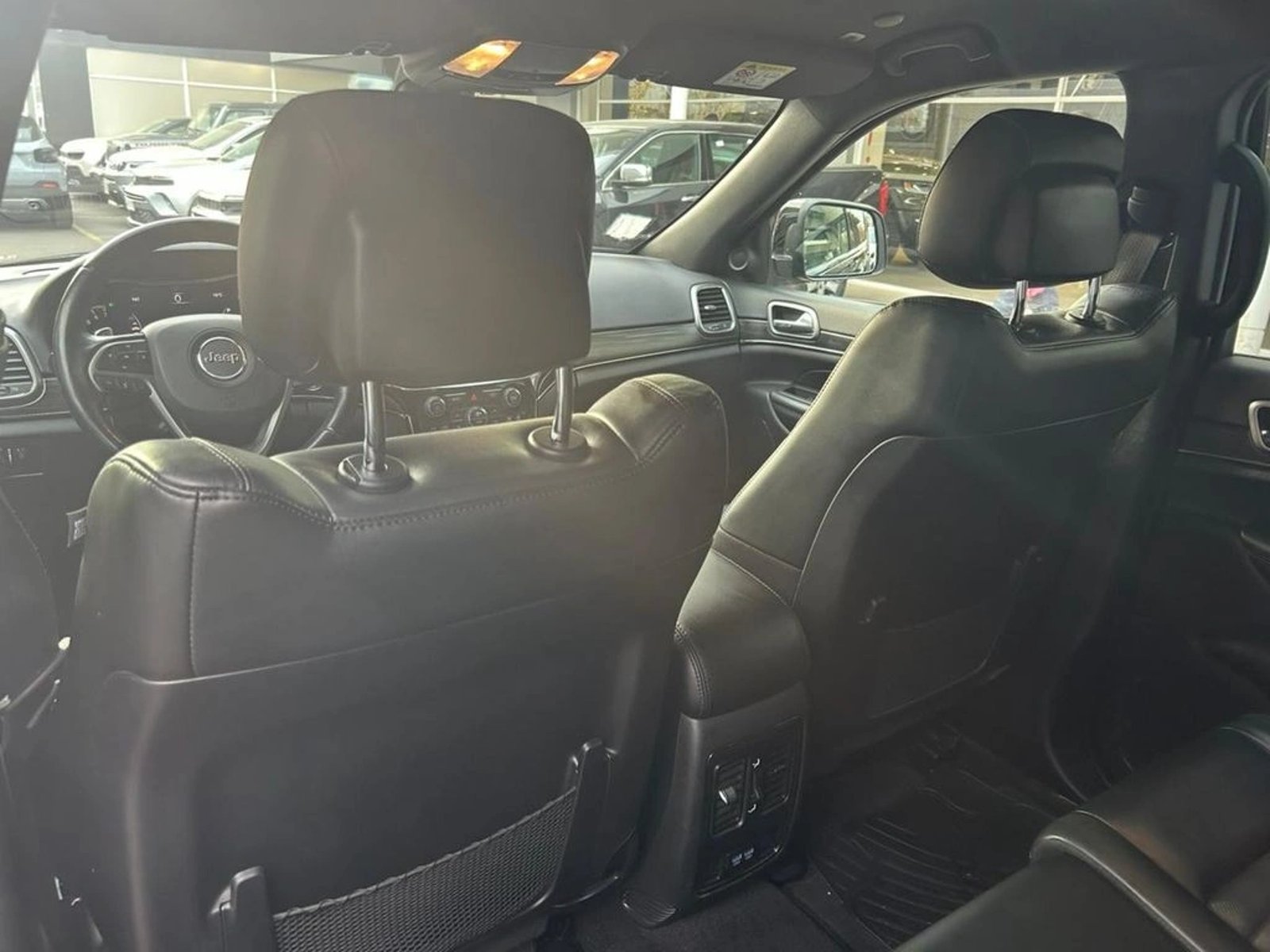 JEEP GRAND CHEROKEE 2022 - Imagen 12 de 16