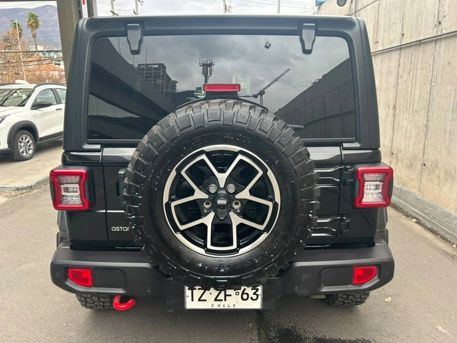 Jeep WRANGLER 2.0 T SAHARA AT 4X4 2025 - Imagen 6 de 14