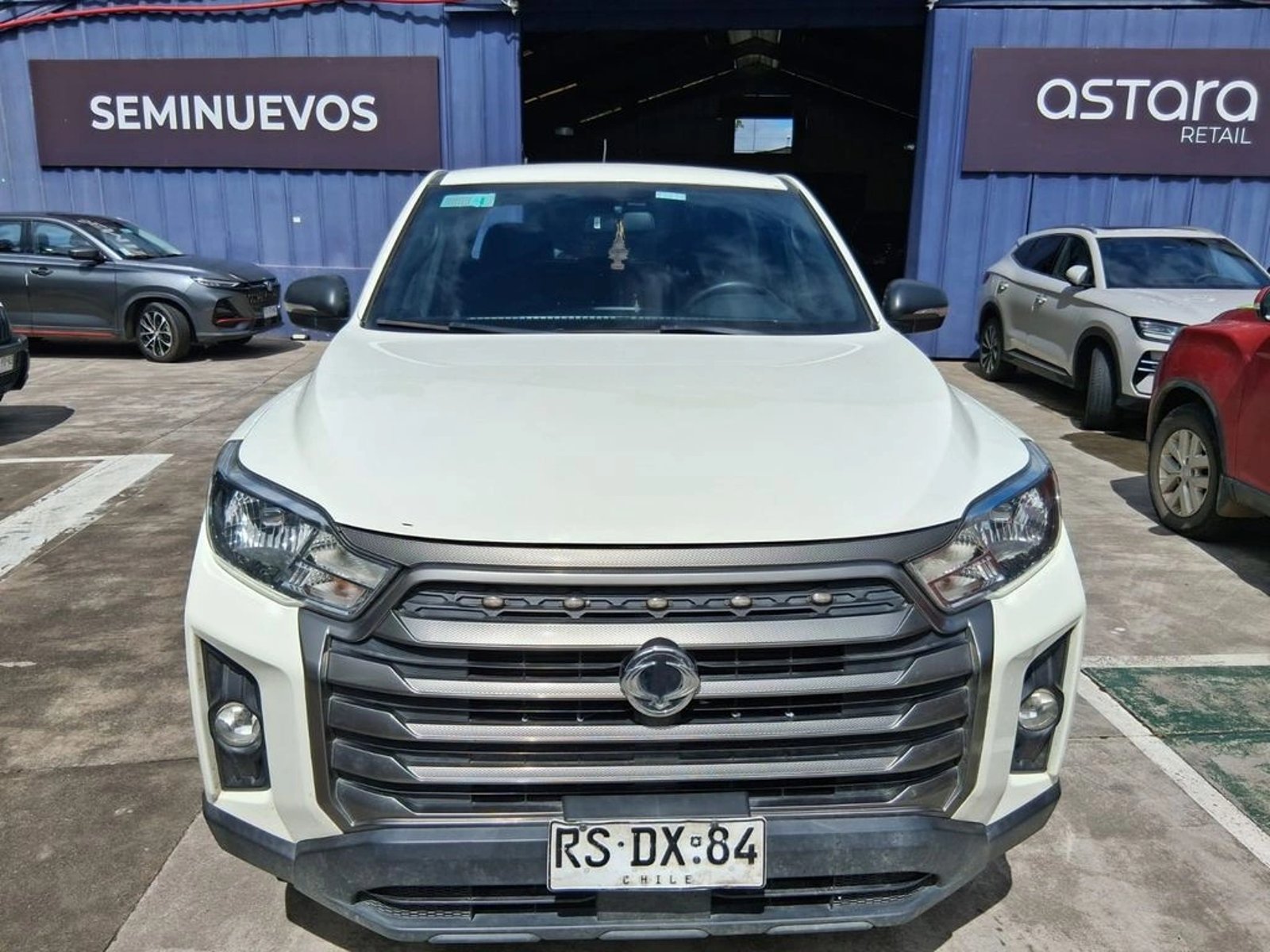 SsangYong GRAND MUSSO 2.2 GRAND LX TD DIESEL 2WD MT6 4P 2022 - Foto 3 de 18