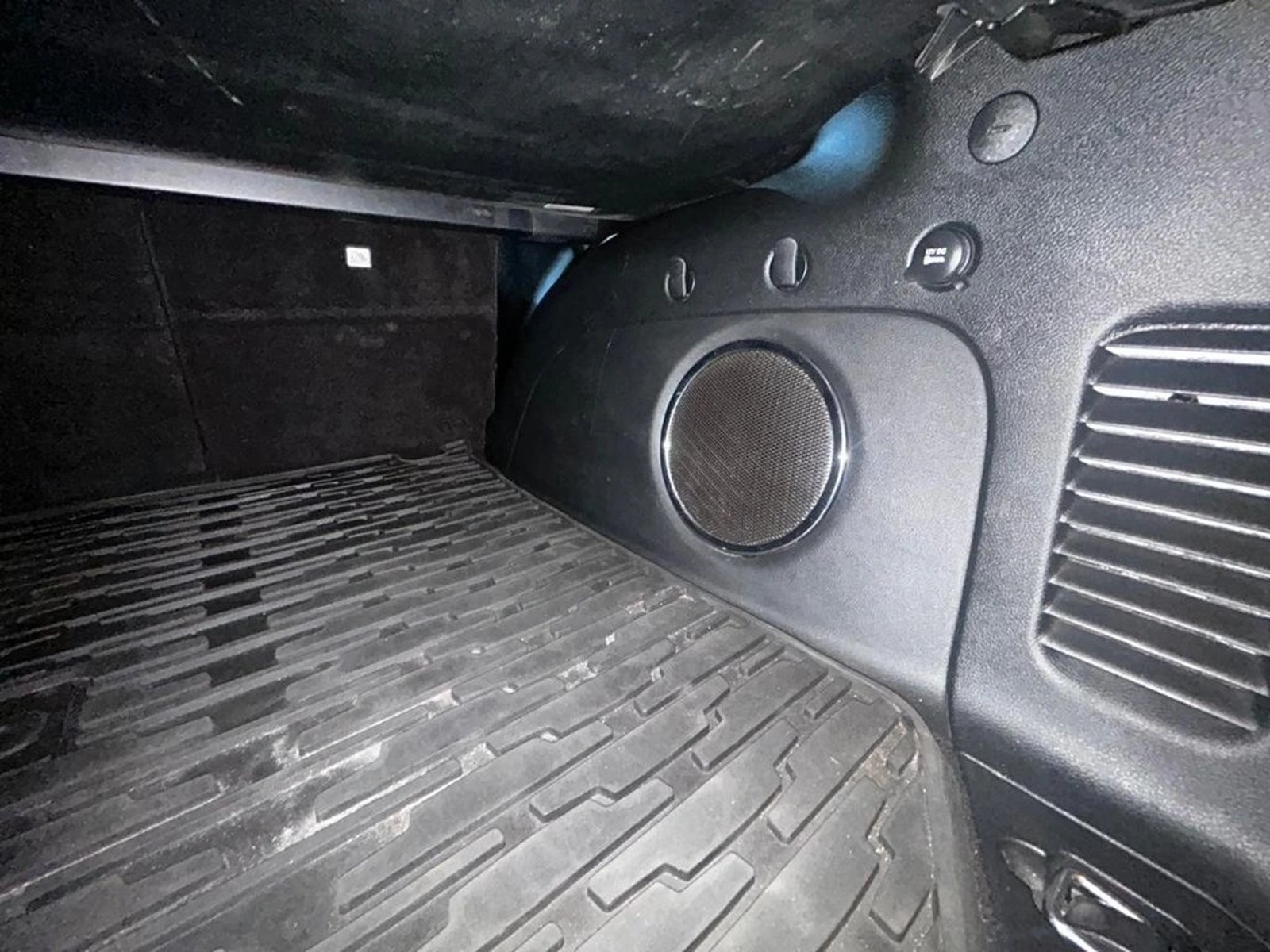 Jeep GRAND CHEROKEE 3.6 LIMITED 4X4 AT 5P 2022 - Imagen 10 de 20