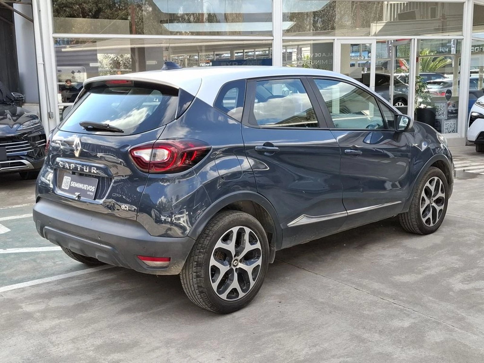 Renault CAPTUR 1.5 ZEN DIESEL F2 4X2 MT 5P 2018 - Imagen 9 de 20