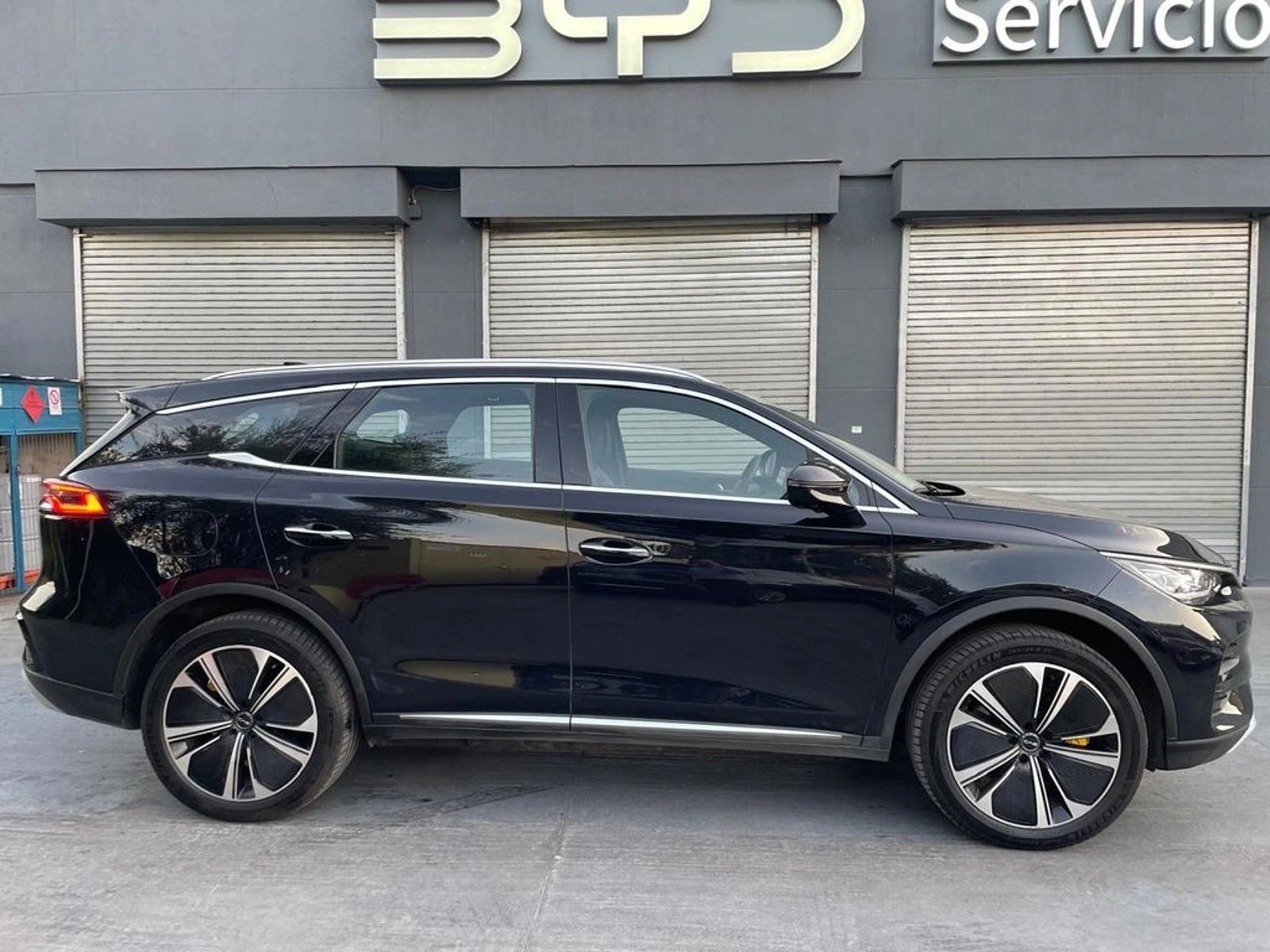 BYD TANG 0.0 AT 4X4 ELECTRICO 2025 - Imagen 5 de 16