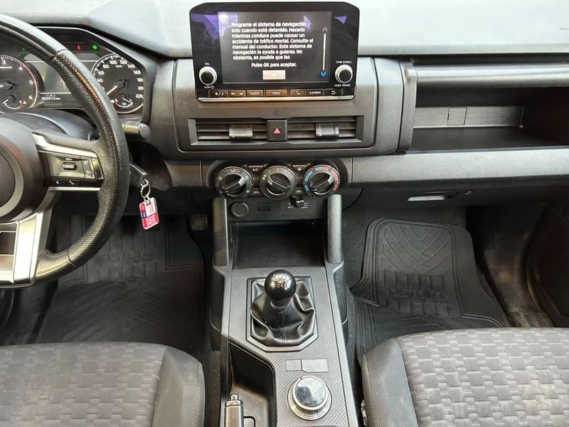Mitsubishi L200 KATANA XRT 4X4 2.4 2025 - Imagen 11 de 17