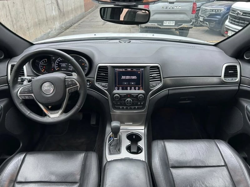 Jeep GRAND CHEROKEE 3.6 LIMITED LX 4X4 AT 5P 2018 - Imagen 10 de 16