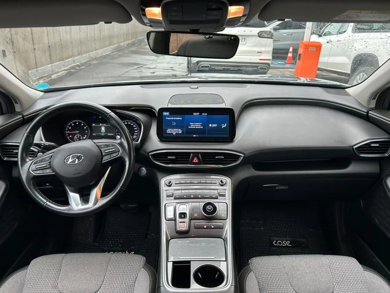 Hyundai SANTA FE 2.5 AT VALUE TM 2023 - Imagen 10 de 17