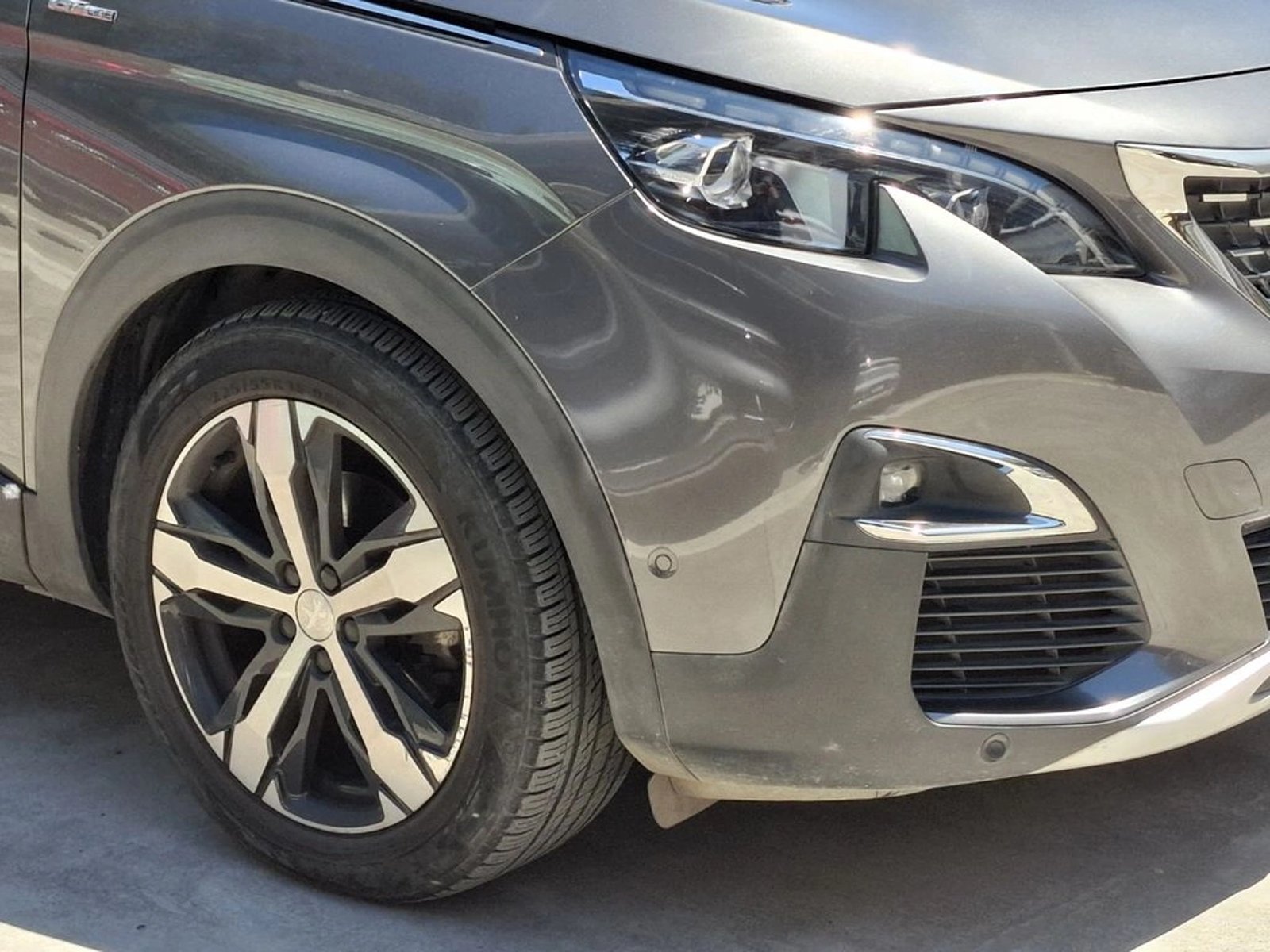 Peugeot 5008 PURETECH 180 1.6 AUT 2019 - Foto 4 de 20