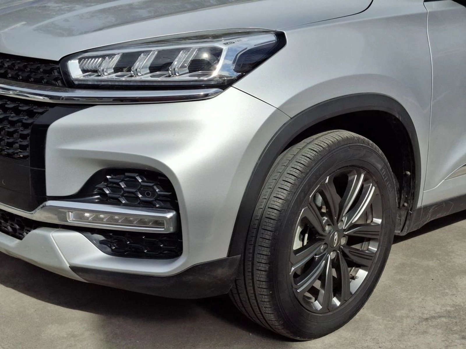 Chery TIGGO 8 1.5T GLX 4X2 DCT AT6 5P 2021 - Foto 4 de 20
