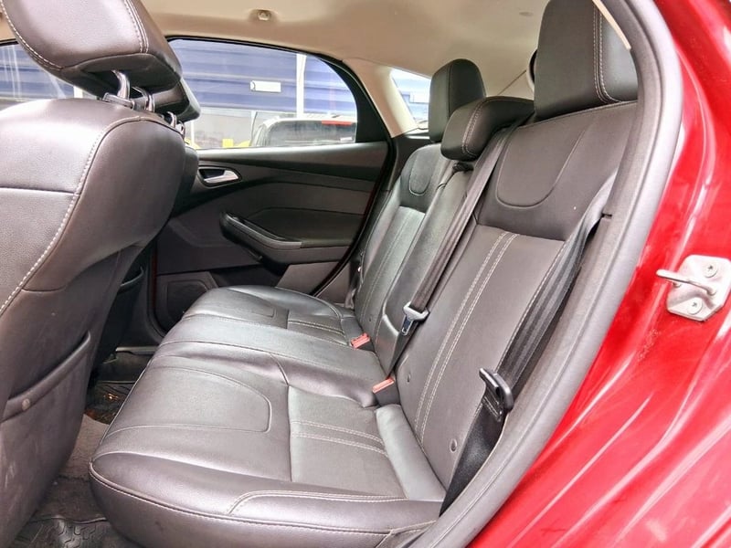 Ford FOCUS NEW TITANIUM 2.0 AUT 2015 - Imagen 13 de 16