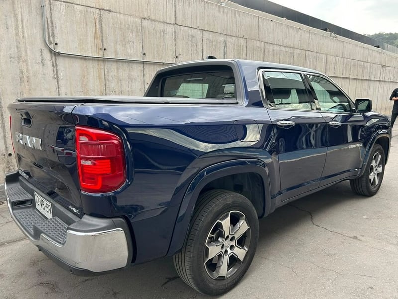 RAM RAMPAGE 2.0 LARAMIE DIESEL 4X4 DOB. CAB. AT 4P 2024 - Imagen 6 de 16