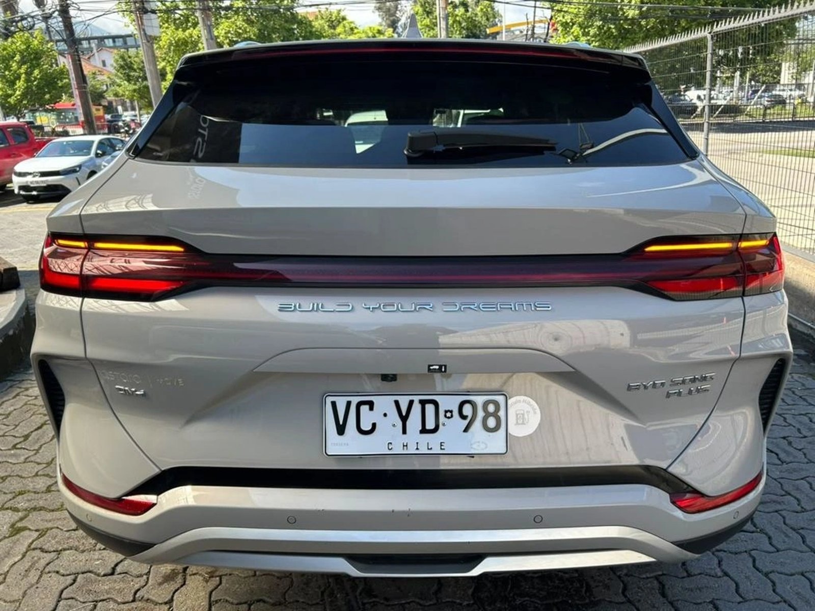BYD SONG PLUS GX 1.5T DM-i Automática 2025 - Foto 5 de 15